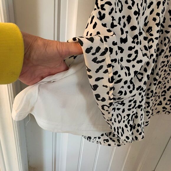 TCEC Romper, NWOT, sz L, white with black leopard print, lined - Picture 6 of 16